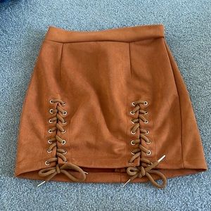 brown skirt